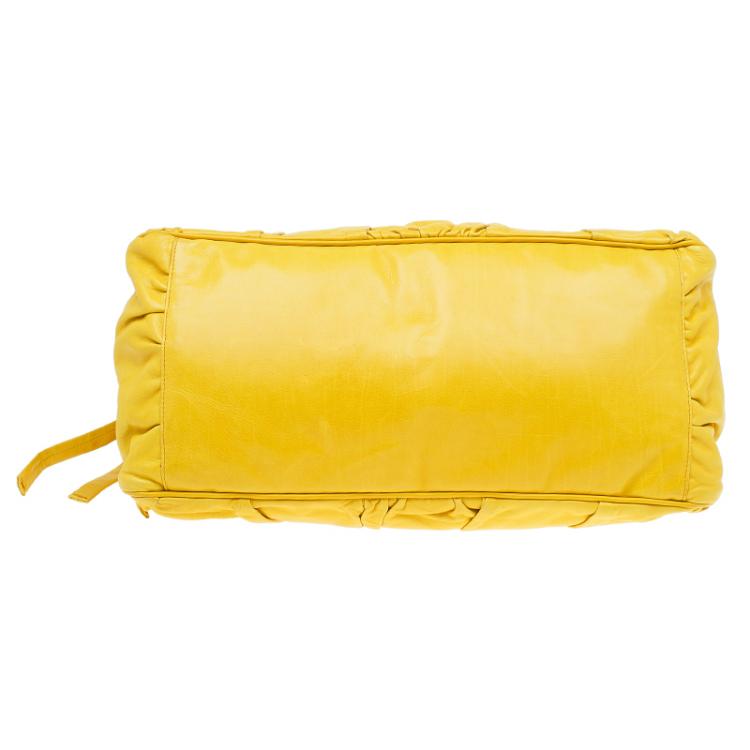 Pre Owned Gucci Yellow Leather Hysteria Top Handle Bag