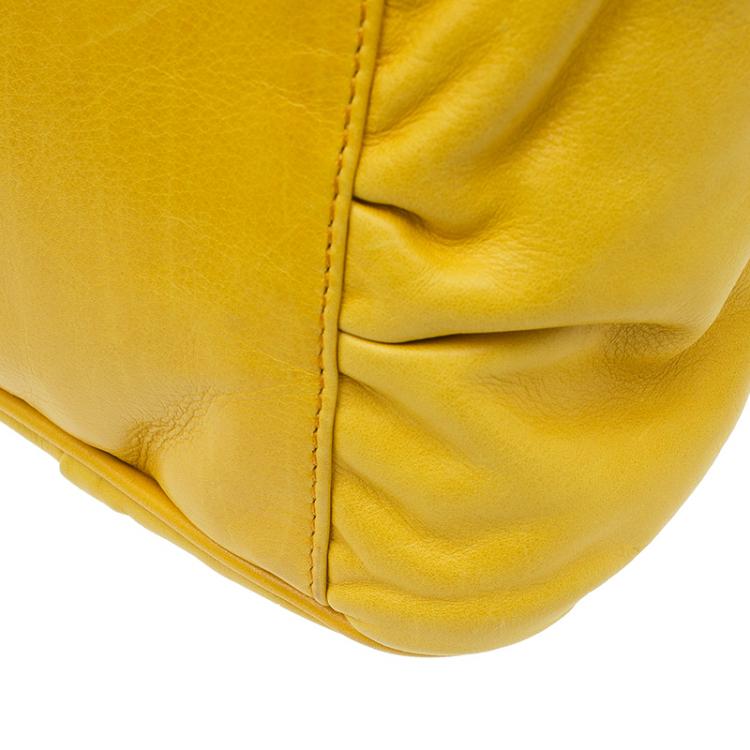 Pre Owned Gucci Yellow Leather Hysteria Top Handle Bag