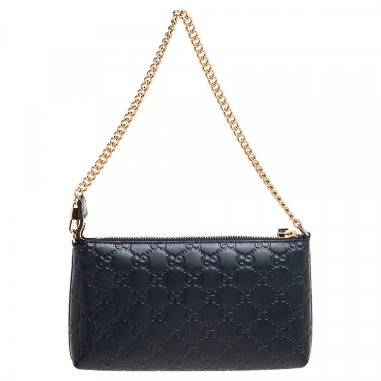 مملوكة مسبقًا Gucci Black Guccissima Leather Wristlet Zip Chain Clutch