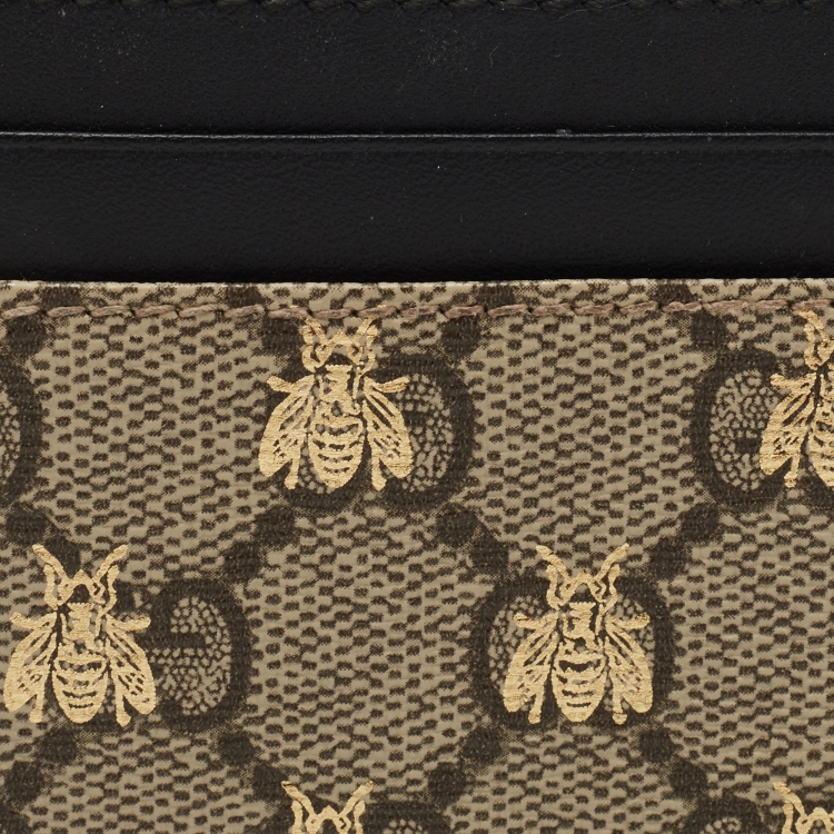 Pre Owned Gucci Beige/Black GG Supreme Canvas and Leather Bee Card Holder  
