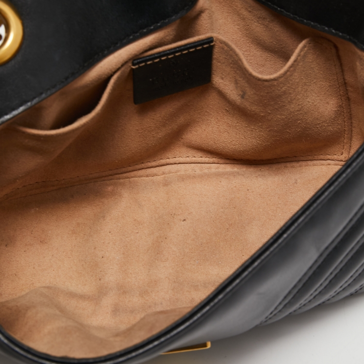 Pre Owned Gucci Black Matelassé Leather Mini GG Marmont Shoulder Bag