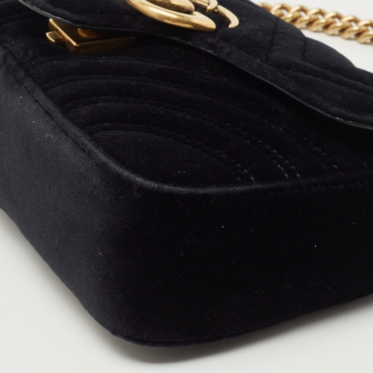Pre Owned Gucci Black Matelassé Velvet Mini GG Marmont Shoulder Bag
