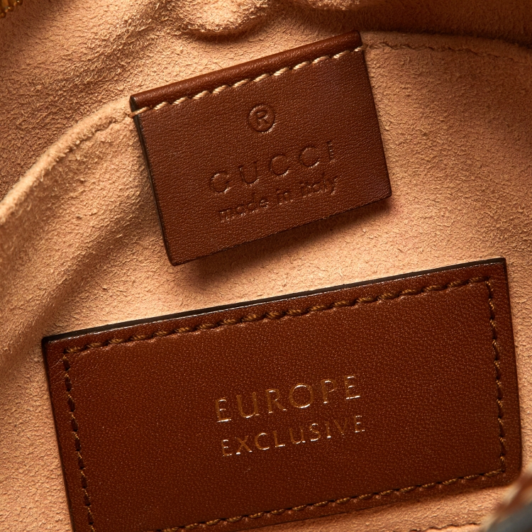 Pre Owned Gucci Beige GG Supreme Canvas and Leather Bee Embellishment Camera Crossbody Bag