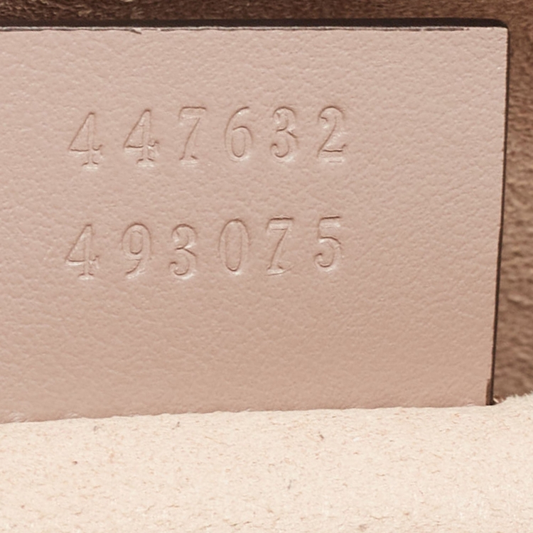 Pre Owned Gucci Beige Matelasse Leather Small GG Marmont Shoulder Bag