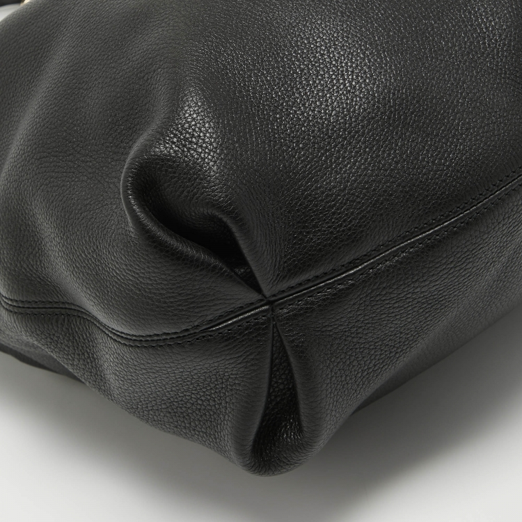 Pre Owned Gucci Black Leather Soho Disco Hobo