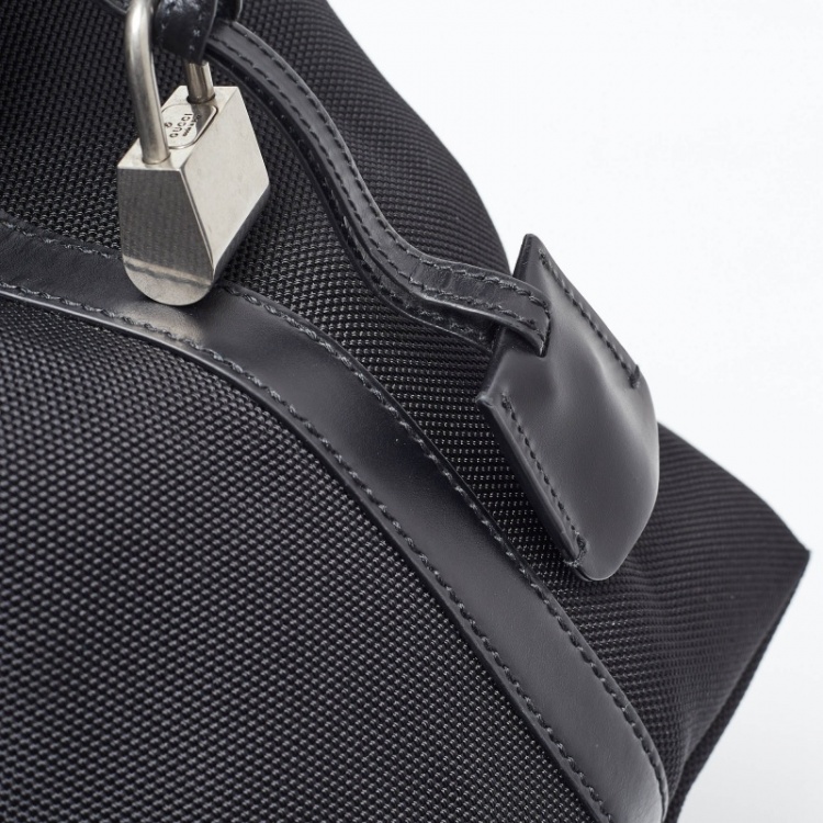 Pre Owned Gucci Black Canvas and Leather Web Duffel Bag