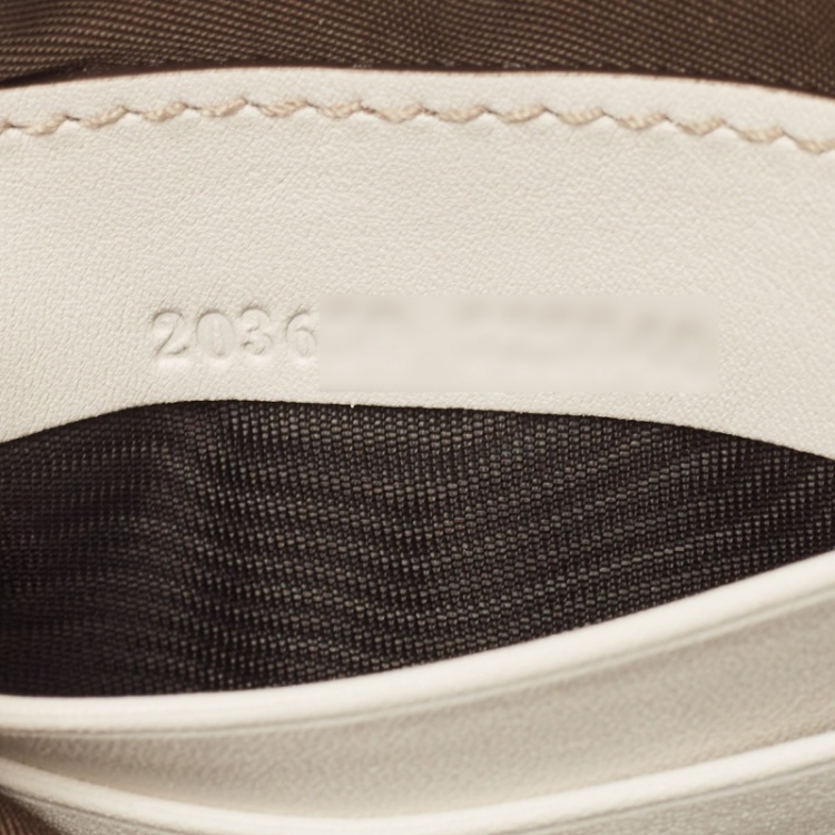 Pre Owned Gucci White/Beige GG Canvas and Leather Abbey D-Ring Wristlet Pouch