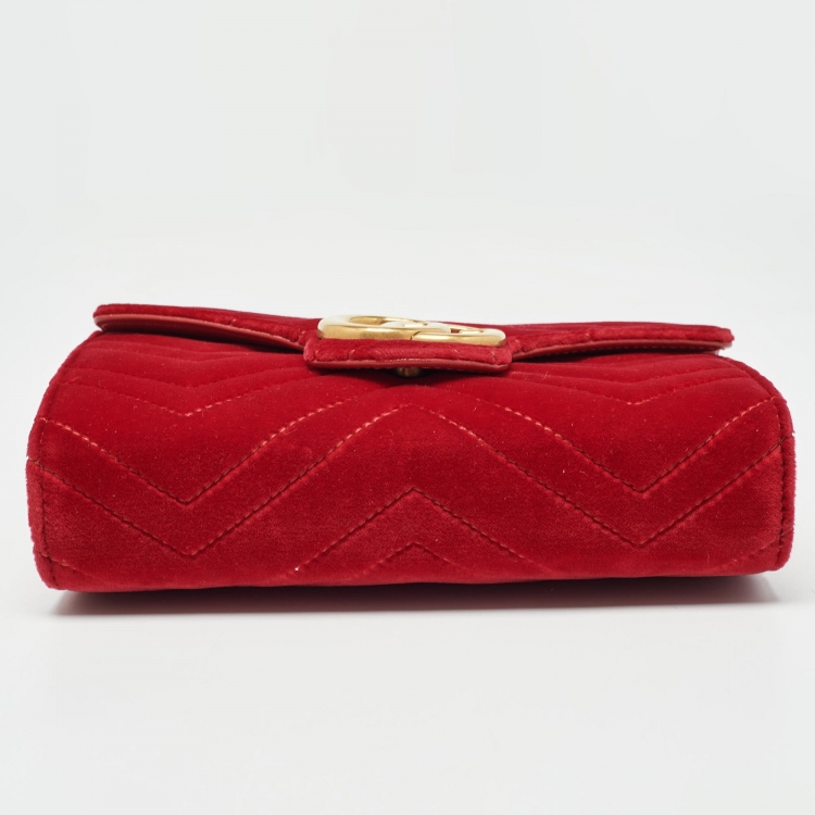 Pre Owned Gucci Red Matelassé Velvet GG Marmont Wallet on Chain