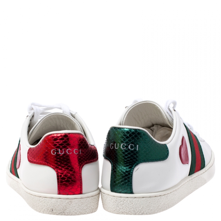 مملوكة مسبقًا Gucci White Leather Ace Web Heart Detail Lace Up Sneaker Size 35.5