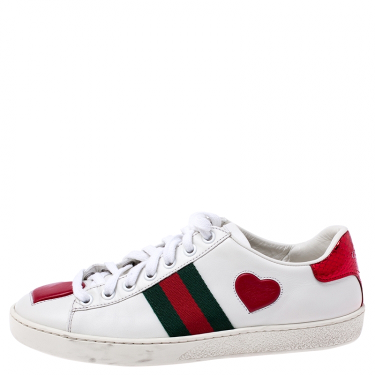 مملوكة مسبقًا Gucci White Leather Ace Web Heart Detail Lace Up Sneaker Size 35.5