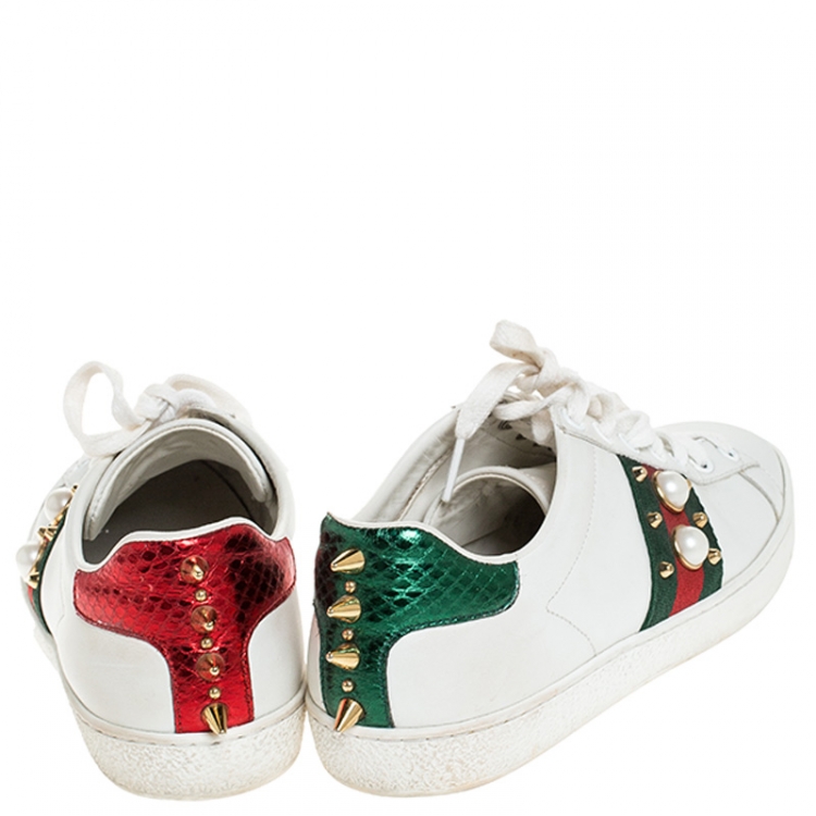 مملوكة مسبقًا Gucci Off White Leather Web Studded Ace Lace Up Sneakers Size 36
