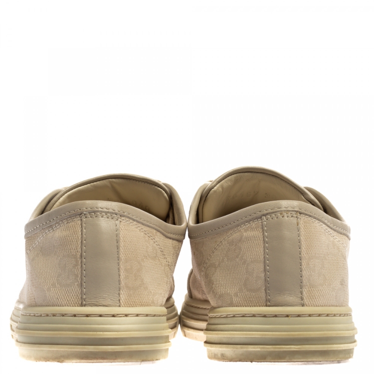 مملوكة مسبقًا Gucci Light Grey GG Canvas And Leather Lace Low Top Sneakers Size 38