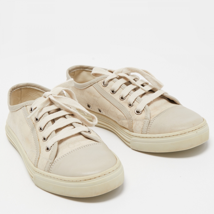 Pre Owned Gucci White/Grey GG Canvas and Leather Low Top Sneakers Size 35