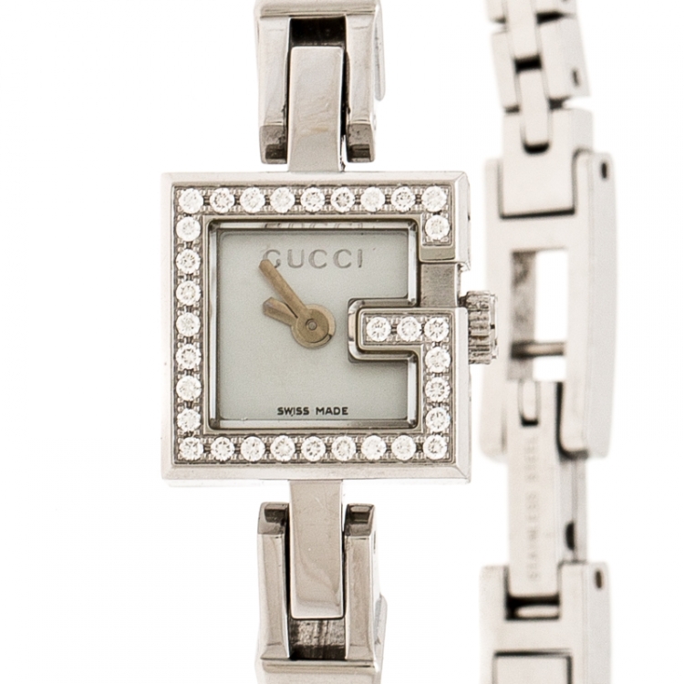 Pre Owned Gucci Mother of Pearl Stainless Steel Diamonds G-Mini YA102541 Women's Wristwatch 14 mm
