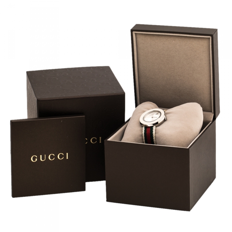Pre Owned Gucci Silver Stainless Steel U-Play 129.4 Women's Wristwatch 35 mm