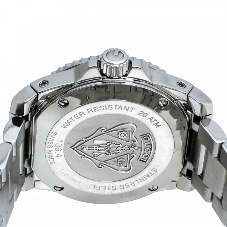 Pre Owned Gucci White Stainless Steel Dive 136.4 Women's Wriswatch 32 mm