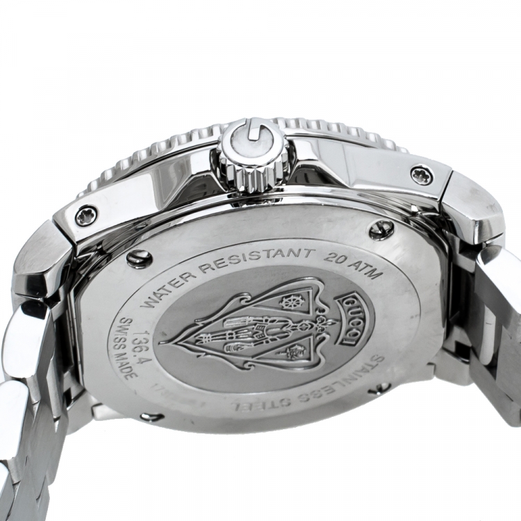Pre Owned Gucci White Stainless Steel Dive 136.4 Women's Wriswatch 32 mm