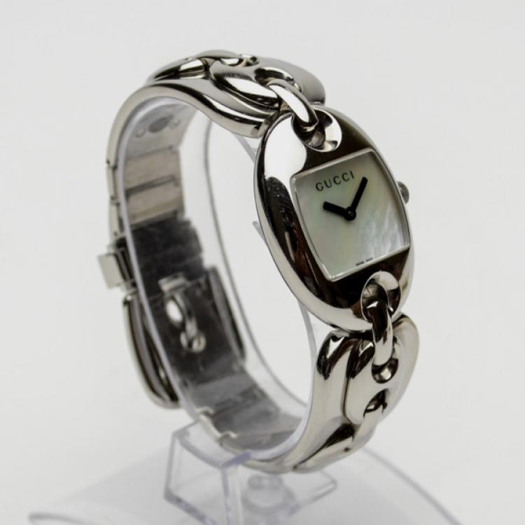 Pre Owned Gucci 121.5 MOP Stainless Steel Ladies Wristwatch 32 MM