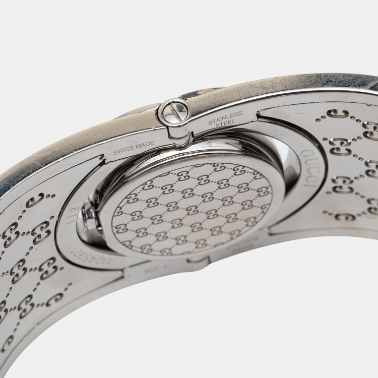 Pre Owned Gucci White Mother Of Pearl Diamond Stainless Steel Twirl Women's Wristwatch 23 mm