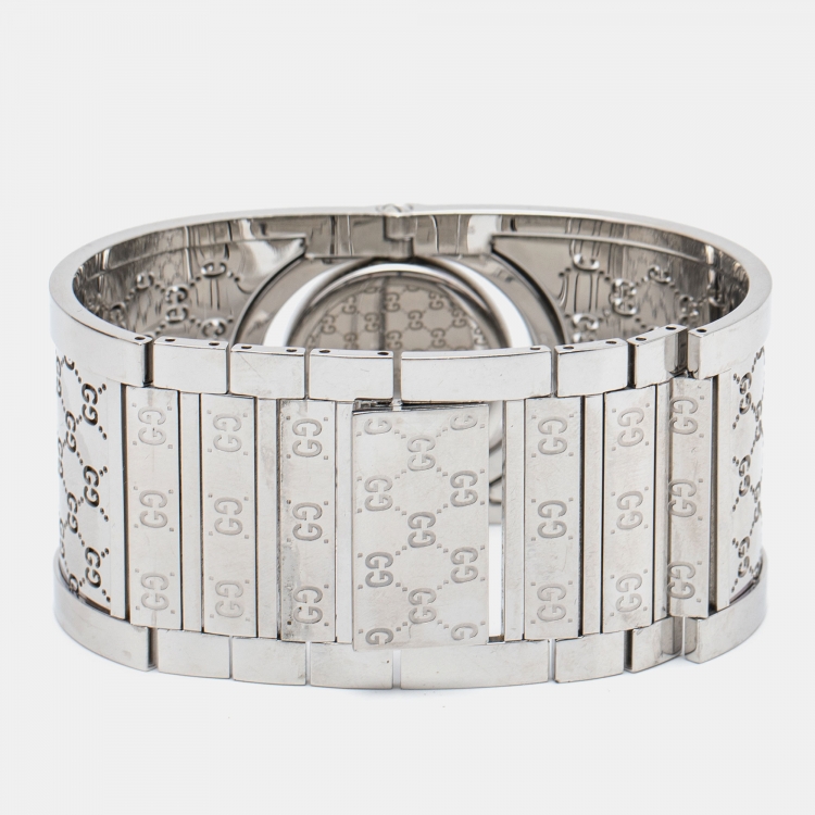 Pre Owned Gucci White Mother Of Pearl Diamond Stainless Steel Twirl Women's Wristwatch 23 mm