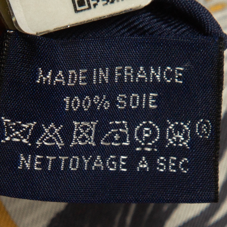 Pre Owned Hermes Navy Blue Printed Silk Harnais de Coeur Scarf 