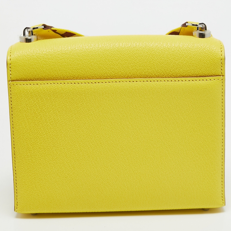 مملوكة مسبقًا Hermes Jaune Citron Chevre Mysore Leather Mini Verrou Bag