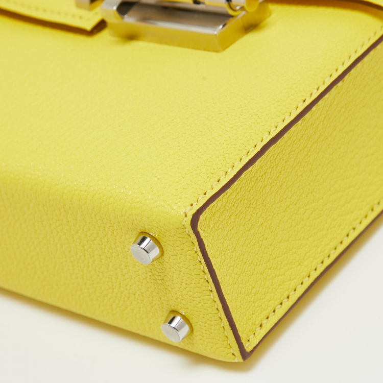 مملوكة مسبقًا Hermes Jaune Citron Chevre Mysore Leather Mini Verrou Bag