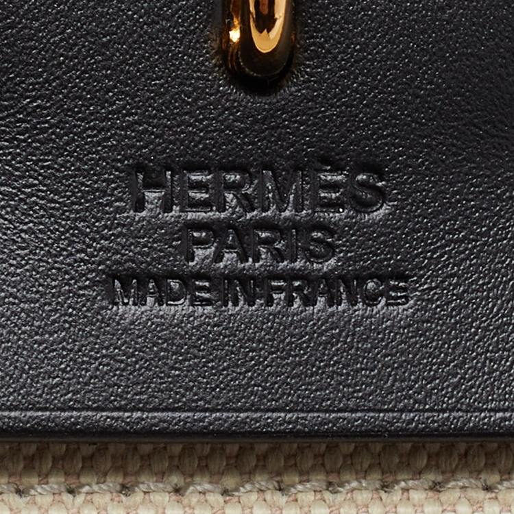 مملوكة مسبقًا Hermès Beige/Black Canvas and Vache Hunter Leather Herbag Zip 31 Bag
