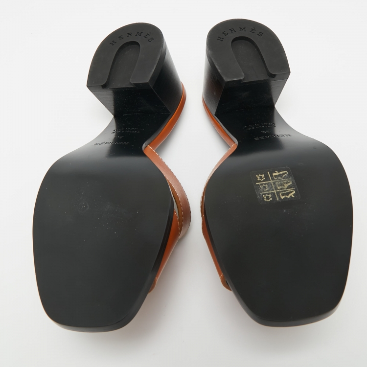 Pre Owned Hermès Brown Leather Helia Slide Sandals Size 36