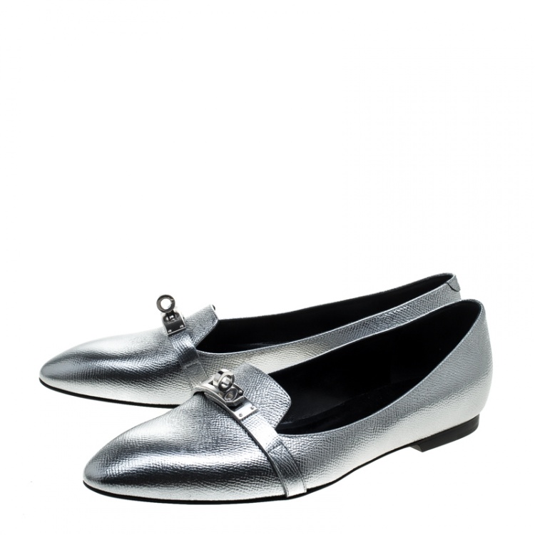 Pre Owned Hermes Metallic Silver Leather Pegase Mini Kelly Buckle Ballet Flats Size 38