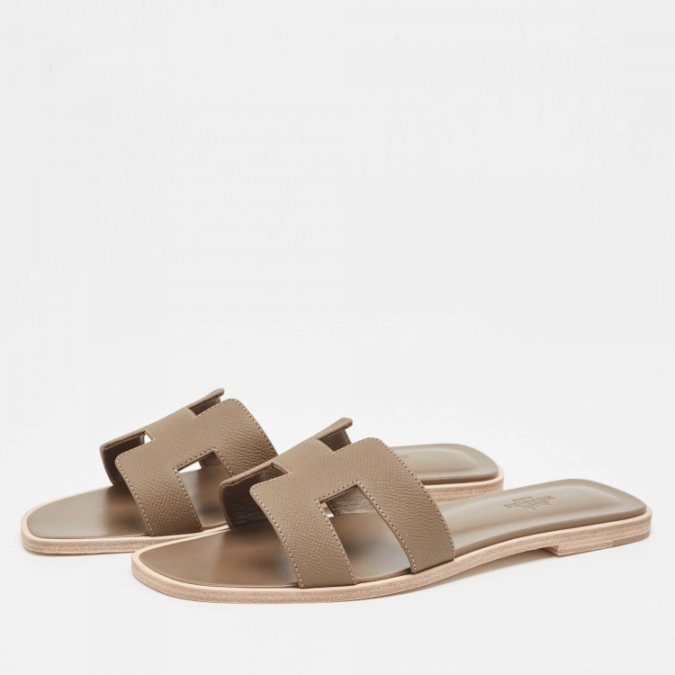 Pre Owned Hermes Brown Leather Oran  Sandals Size 40