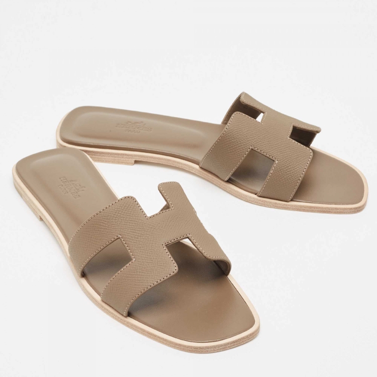 Pre Owned Hermes Brown Leather Oran  Sandals Size 40