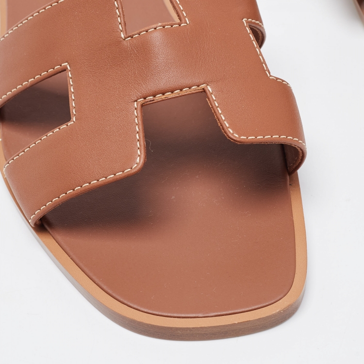Pre Owned Hermes Brown Leather Oran Sandals Size 36.5