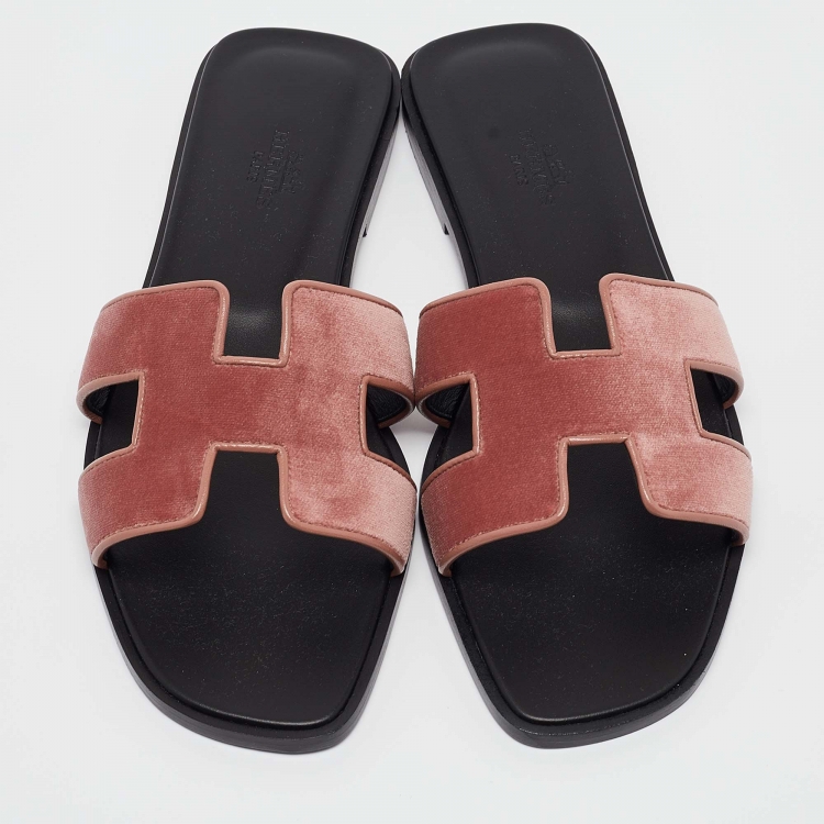 Pre Owned Hermès Pink Velvet Oran Flat Slides Size 38 