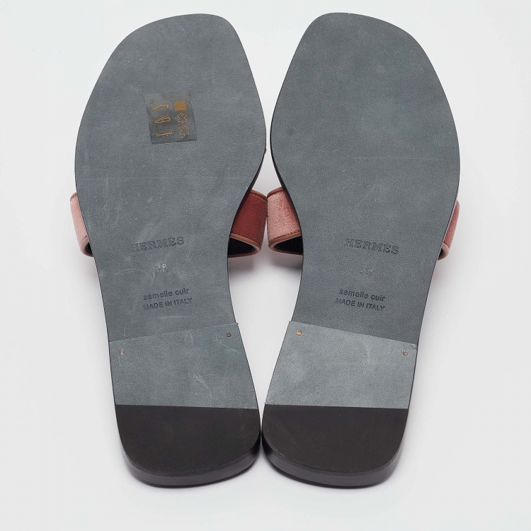 Pre Owned Hermès Pink Velvet Oran Flat Slides Size 38 