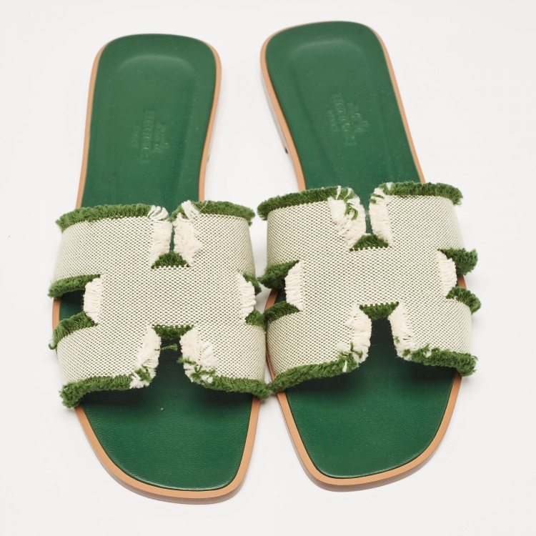 Pre Owned Hermès Beige/Green Canvas Fringes Oran Flat Slides Size 37.5
