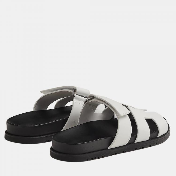 Pre Owned Hermes Black and white Rubber Chypre sandal