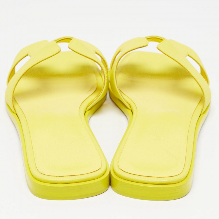 Pre Owned Hermes Yellow Leather Oran Flat Slides Size 37.5