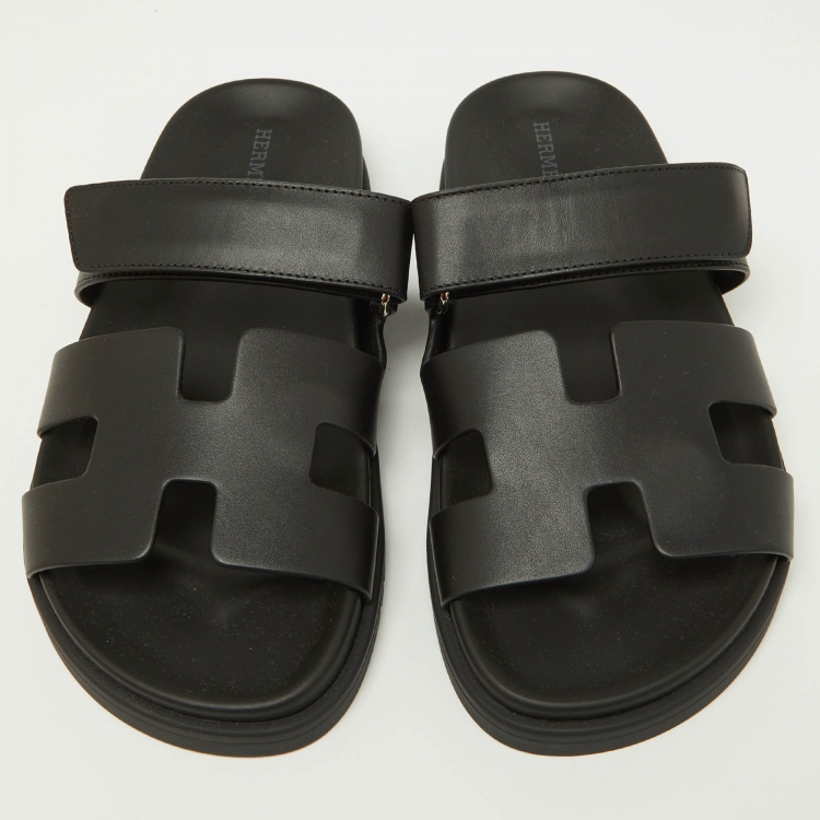 مملوكة مسبقًا Hermes Black Leather Chypre Sandal 37.5