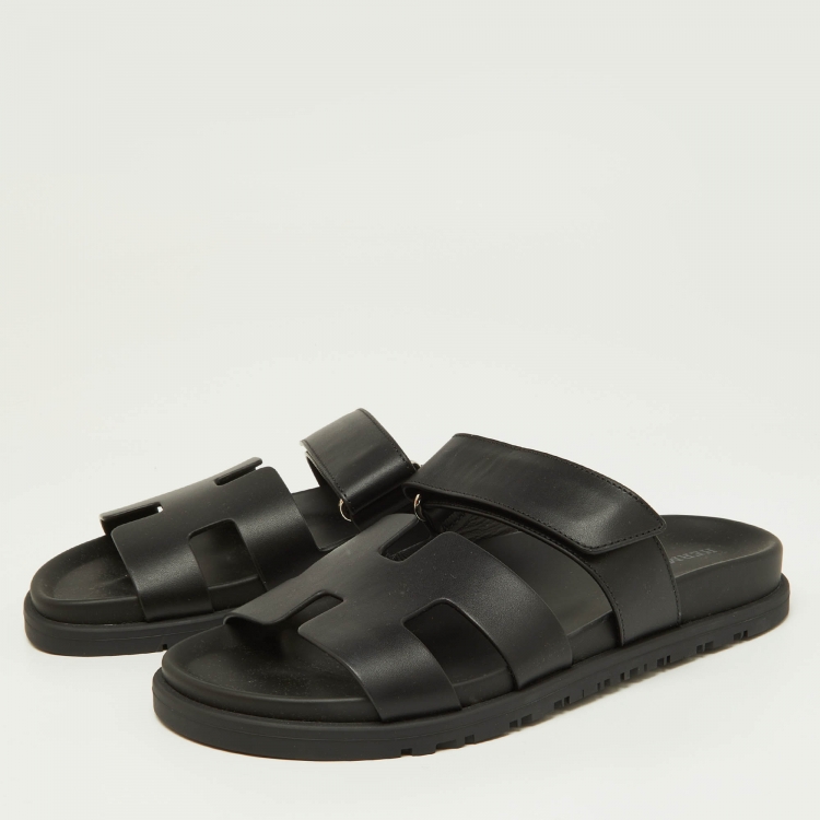 مملوكة مسبقًا Hermes Black Leather Chypre Sandal 37.5