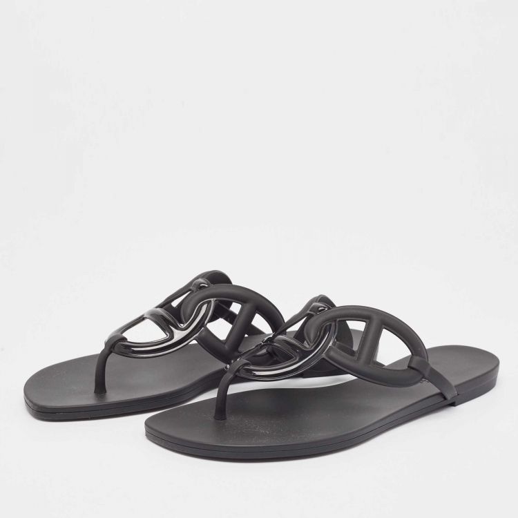 Pre Owned Hermes Black Rubber Egerie Thong Flats Size 39