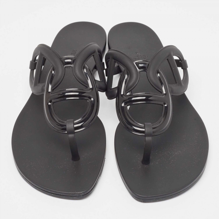 Pre Owned Hermes Black Rubber Egerie Thong Flats Size 39