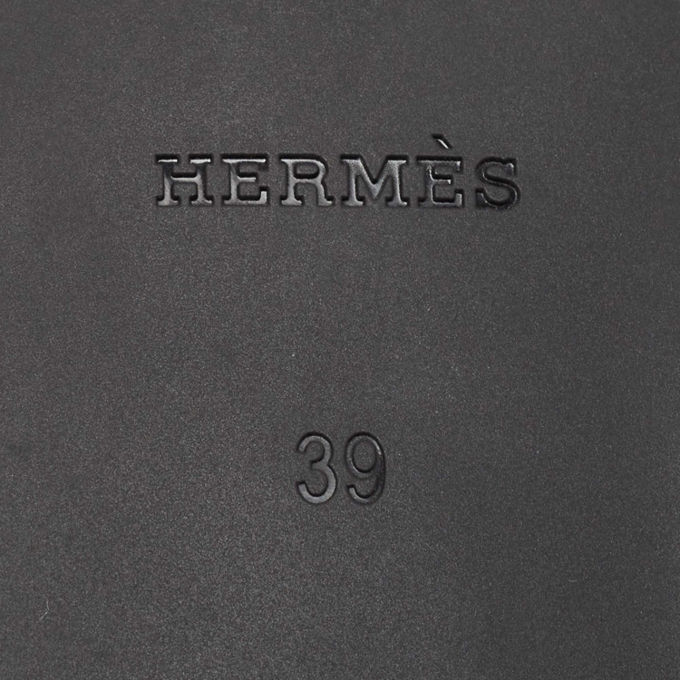 Pre Owned Hermes Black Rubber Egerie Thong Flats Size 39