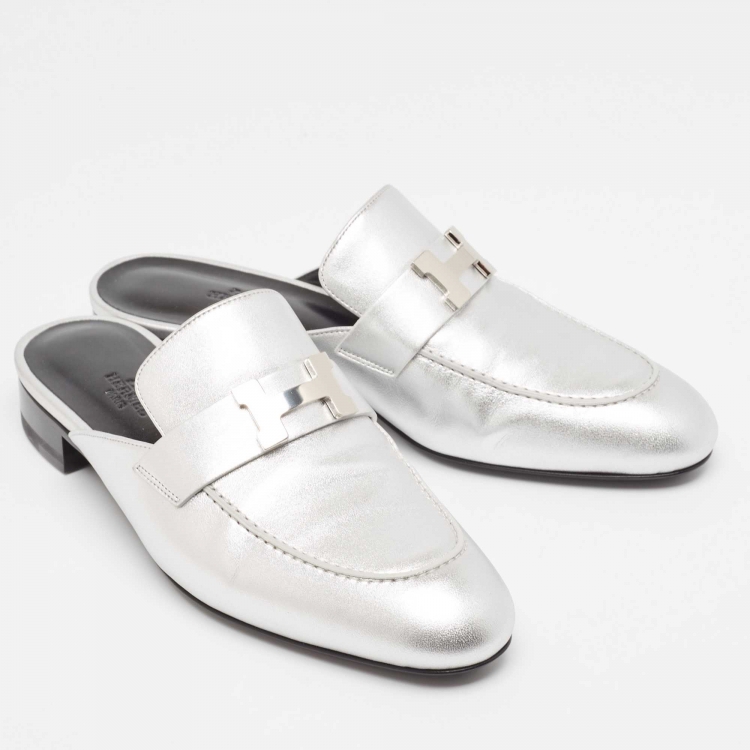 Pre Owned Hermes Silver Leather Trocadero Mules Size 38
