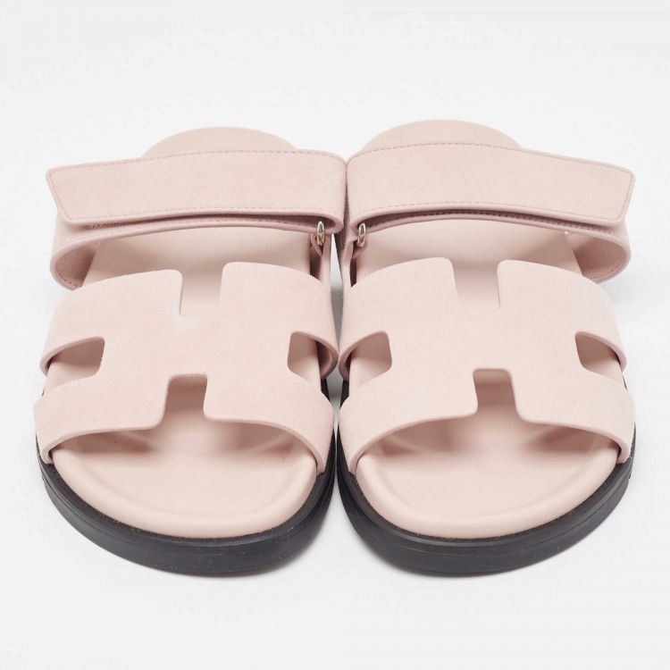 مملوكة مسبقًا Hermes Pink Suede Chypre Sandals Size 39