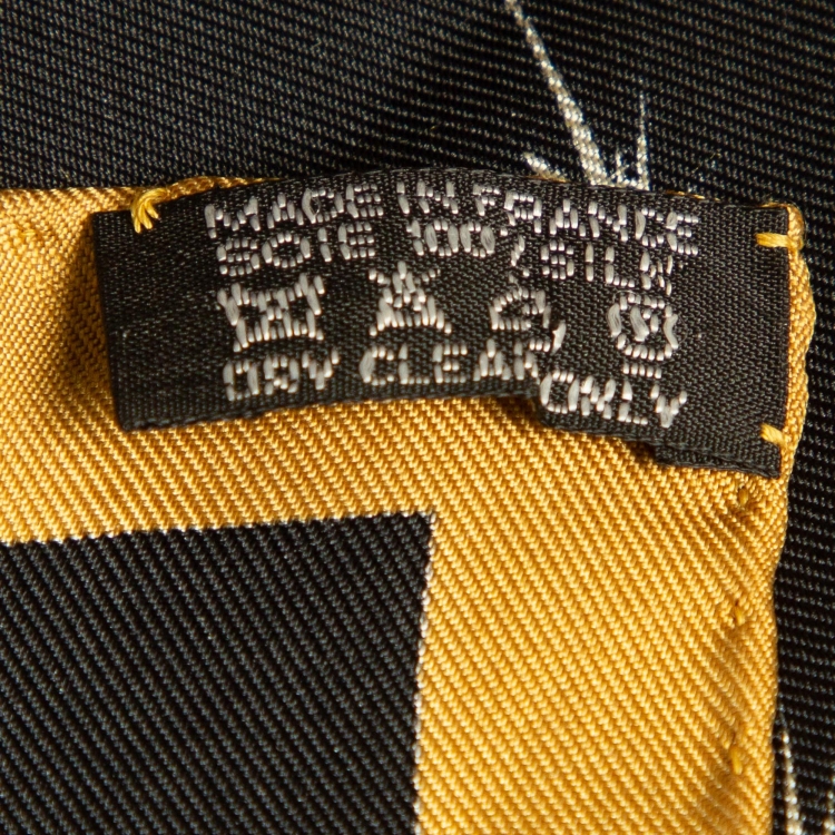 Pre Owned Hermès Yellow Printed Silk Sur Un Tapis Volant Square Scarf 