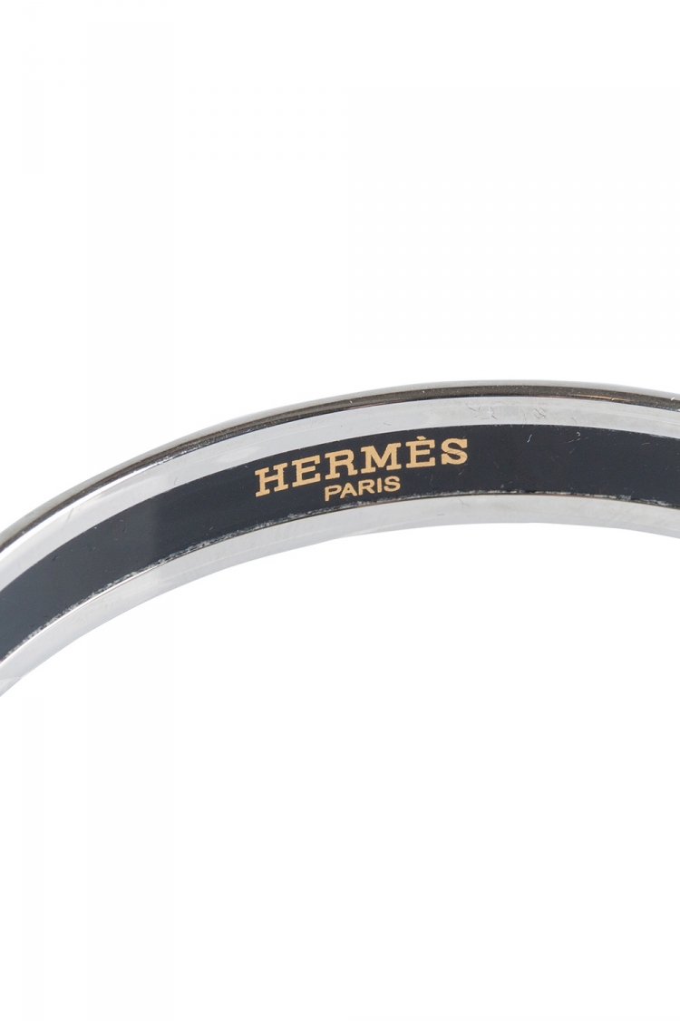 Pre Owned Hermes Balcons Du Guadalquivir Printed Enamel Palladium Plated Bangle Bracelet