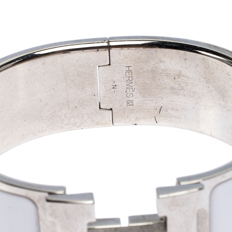 Pre Owned Hermès Clic Clac H White Enamel Palladium Plated Wide Bracelet PM