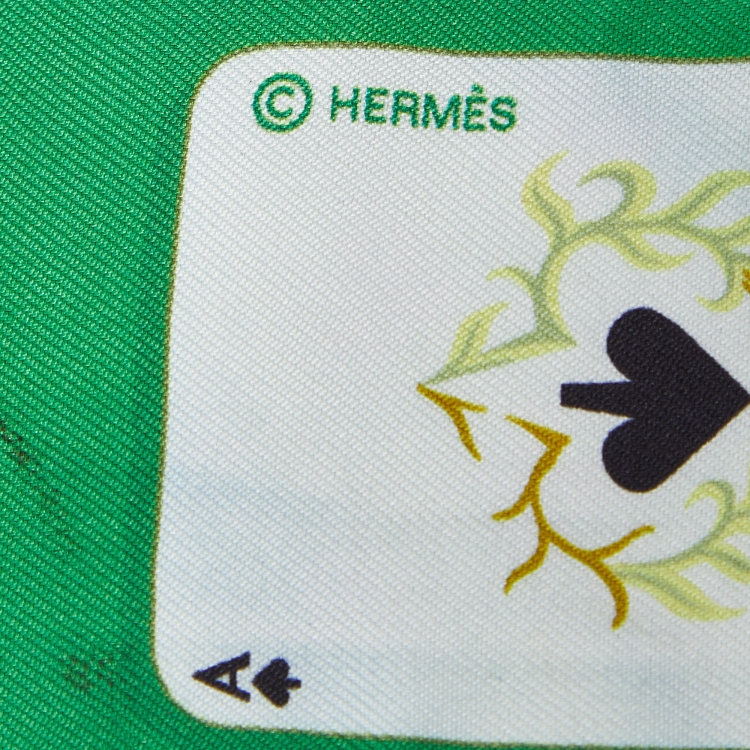 Pre Owned Hermes Green Jeu de Cartes Printed Silk Twilly