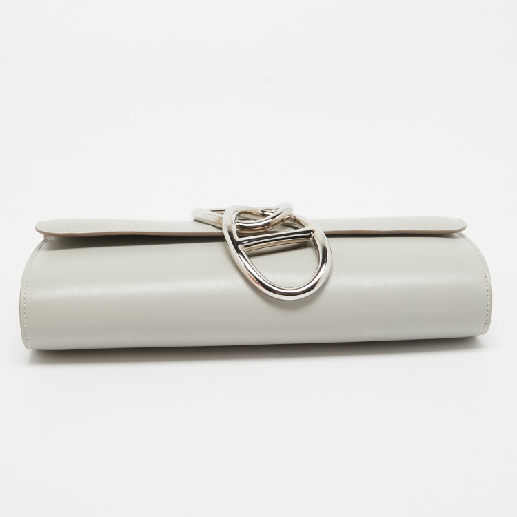 Pre Owned Hermès  Gris Perle Tadelakt Leather Egee Clutch